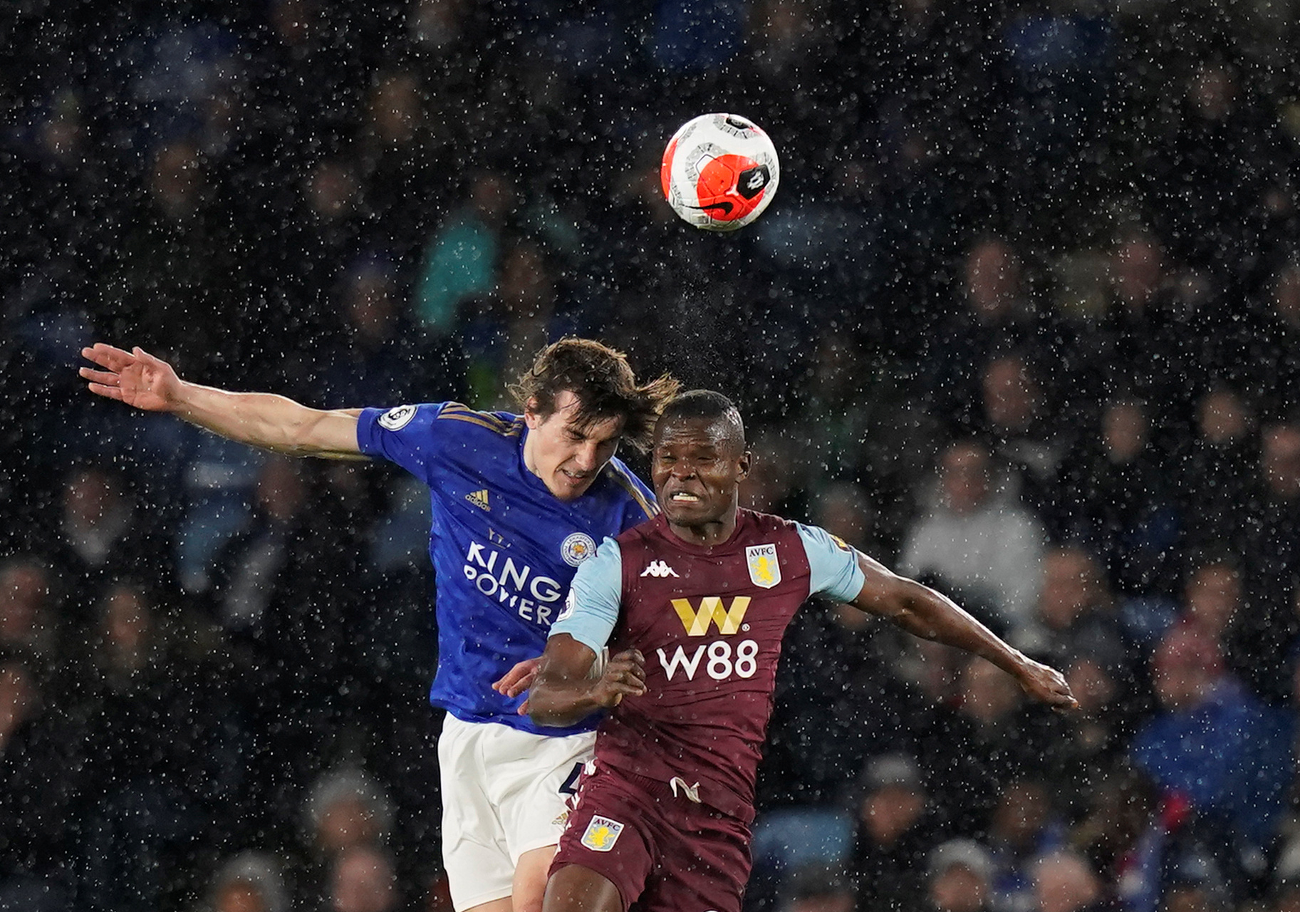 中得以展现 中得以展现