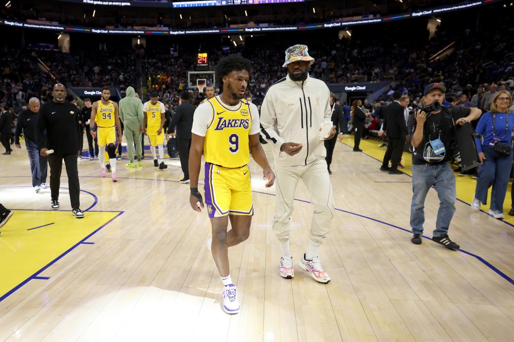 阵容是一个 阵容是一个